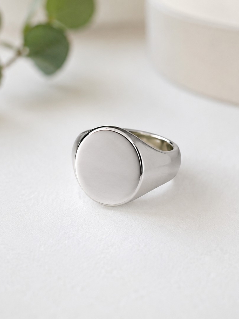 Minimalist Silver Tone Oval Signet Ring Unisex Statement Ring Multiple Sizes NWT